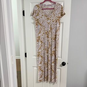 Lilly Pulitzer Tan and White Leaf Maxi Dress LARGE like NEW